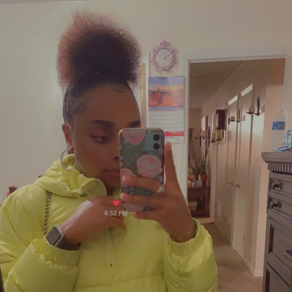 Meet your Posher, Jade - Picture 1 of 1